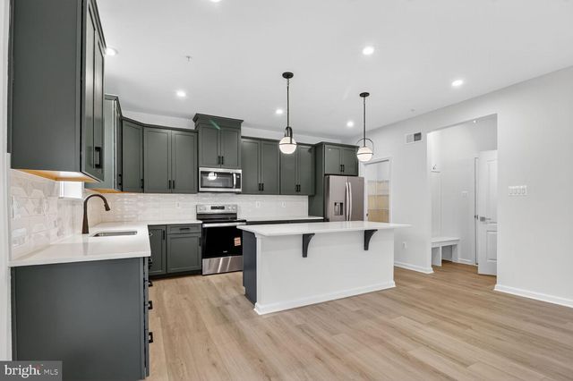 4014 MILNER RD, Nottingham, MD 21236