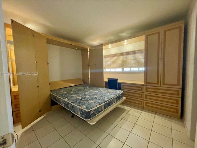 450 Paradise Isle Boulevard 205, Hallandale Beach, FL 33009