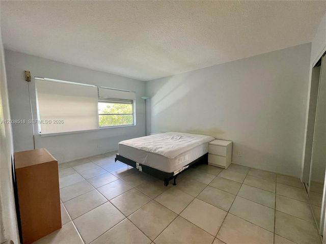 450 Paradise Isle Boulevard 205, Hallandale Beach, FL 33009