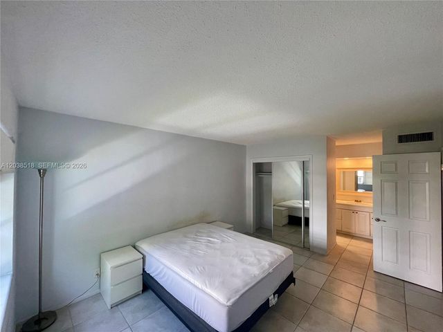 450 Paradise Isle Boulevard 205, Hallandale Beach, FL 33009
