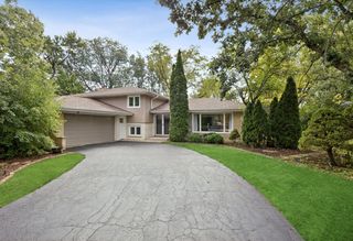 7525 W Manitoba Drive, Palos Heights, IL 60463
