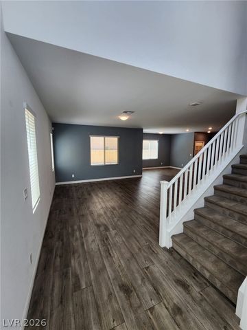 8161 Skye Plum Street, Las Vegas, NV 89166