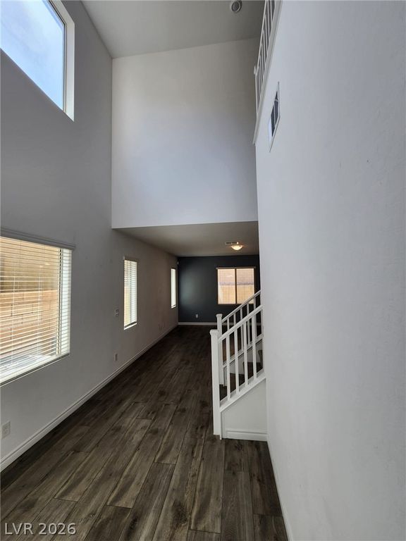 Image 3 of property listing at 8161 Skye Plum Street, Las Vegas, NV 89166