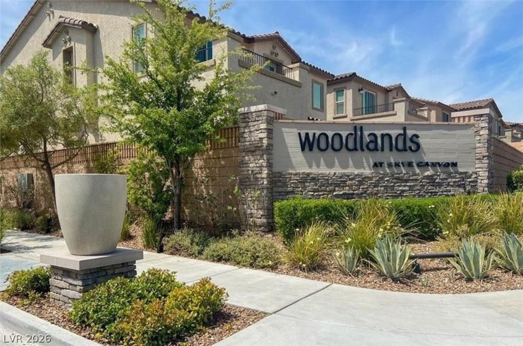 Image 30 of property listing at 8161 Skye Plum Street, Las Vegas, NV 89166