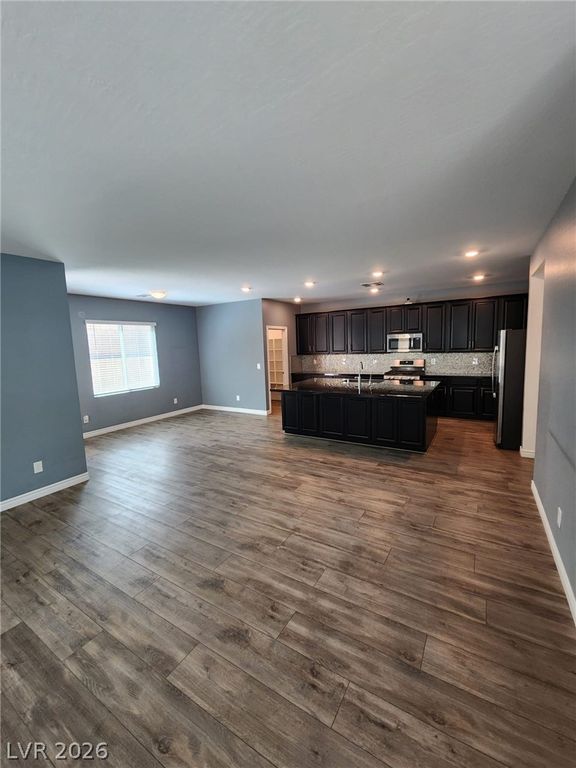 Image 5 of property listing at 8161 Skye Plum Street, Las Vegas, NV 89166