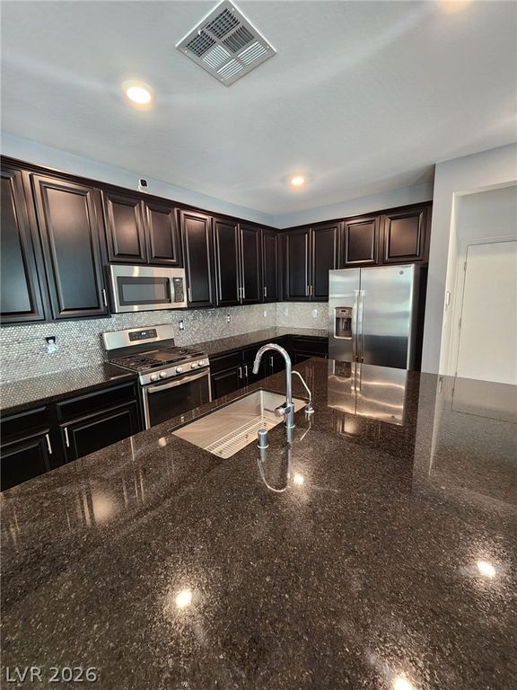 Image 7 of property listing at 8161 Skye Plum Street, Las Vegas, NV 89166