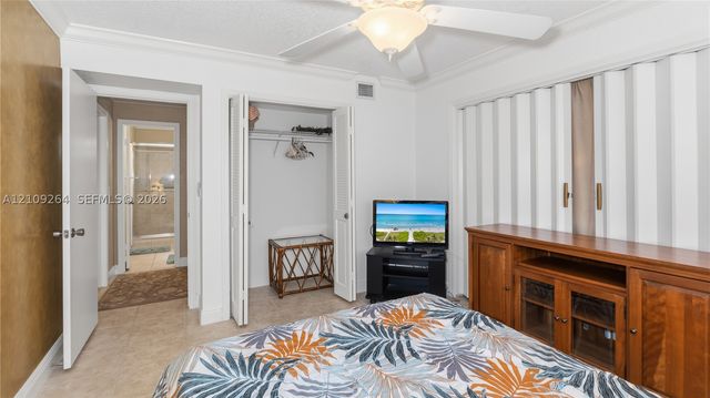 6315 Bay Club Dr 3, Fort Lauderdale, FL 33308