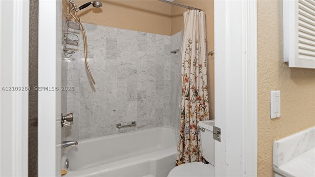 6315 Bay Club Dr 3, Fort Lauderdale, FL 33308
