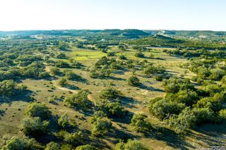 5548 N US Highway 281, Blanco, TX 78606