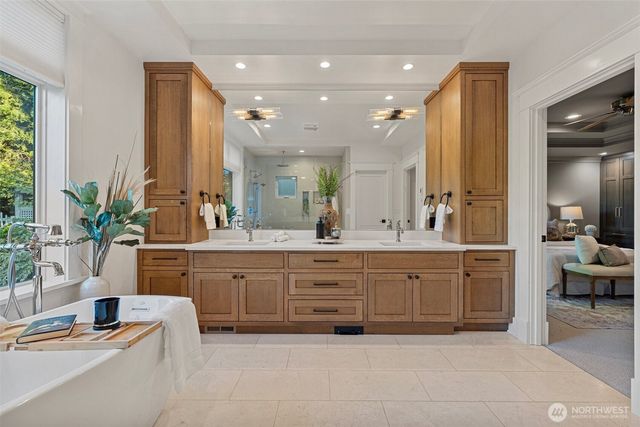6006 128th Avenue NE, Kirkland, WA 98033