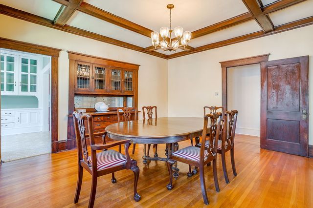 2124 Weatherbee Street, Fort Worth, TX 76110