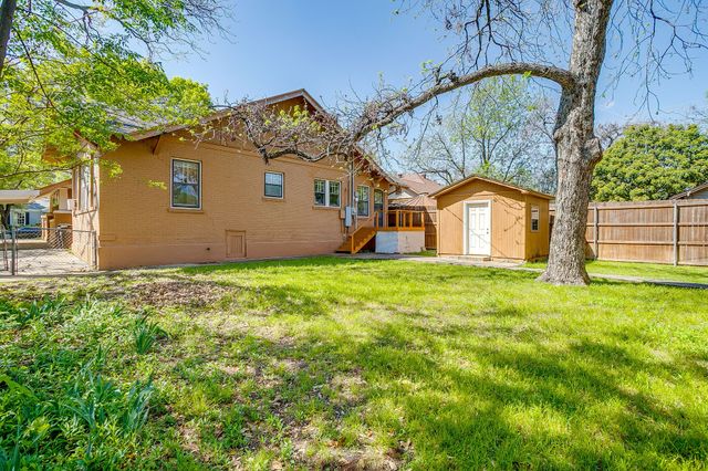 2124 Weatherbee Street, Fort Worth, TX 76110