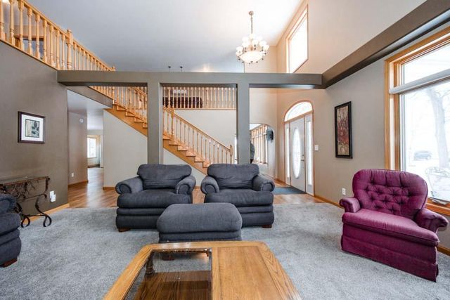 1082 W Lake Drive, Detroit Lakes, MN 56501