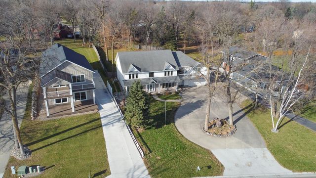 1082 W Lake Drive, Detroit Lakes, MN 56501