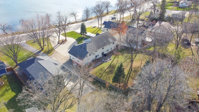 1082 W Lake Drive, Detroit Lakes, MN 56501