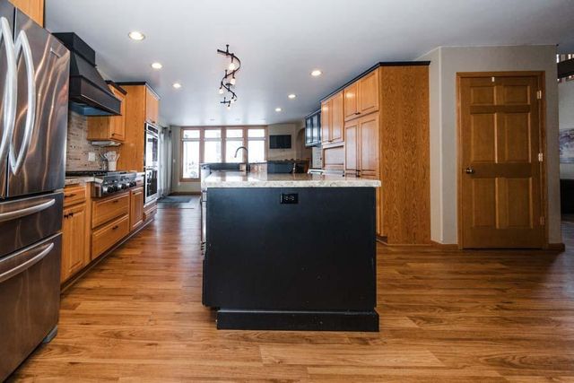 1082 W Lake Drive, Detroit Lakes, MN 56501