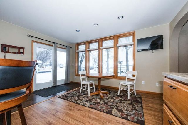 1082 W Lake Drive, Detroit Lakes, MN 56501