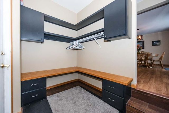 1082 W Lake Drive, Detroit Lakes, MN 56501