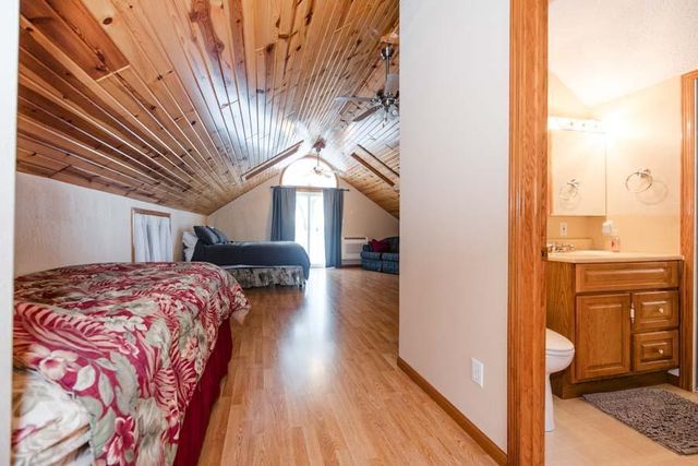 1082 W Lake Drive, Detroit Lakes, MN 56501