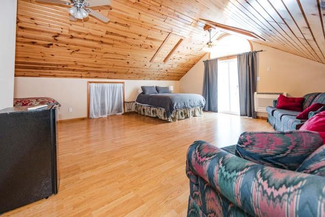 1082 W Lake Drive, Detroit Lakes, MN 56501