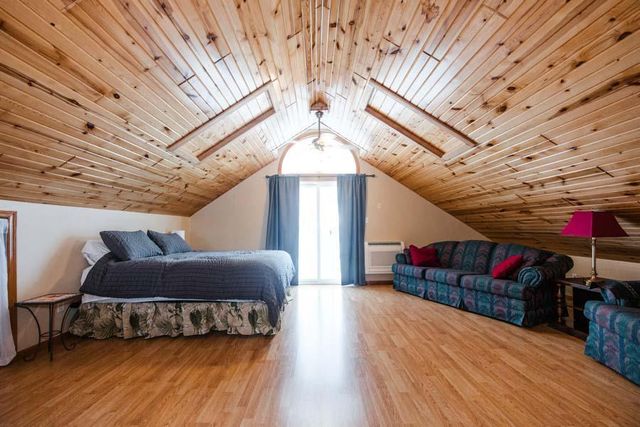 1082 W Lake Drive, Detroit Lakes, MN 56501