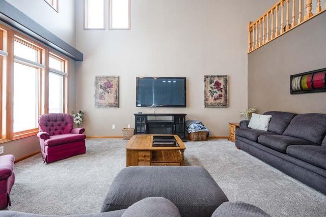 1082 W Lake Drive, Detroit Lakes, MN 56501