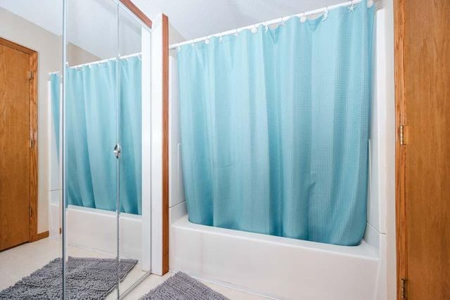 1082 W Lake Drive, Detroit Lakes, MN 56501