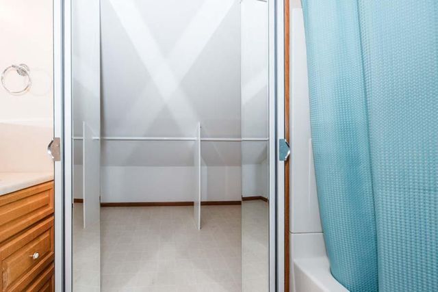 1082 W Lake Drive, Detroit Lakes, MN 56501