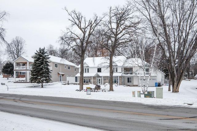 1082 W Lake Drive, Detroit Lakes, MN 56501