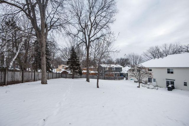 1082 W Lake Drive, Detroit Lakes, MN 56501