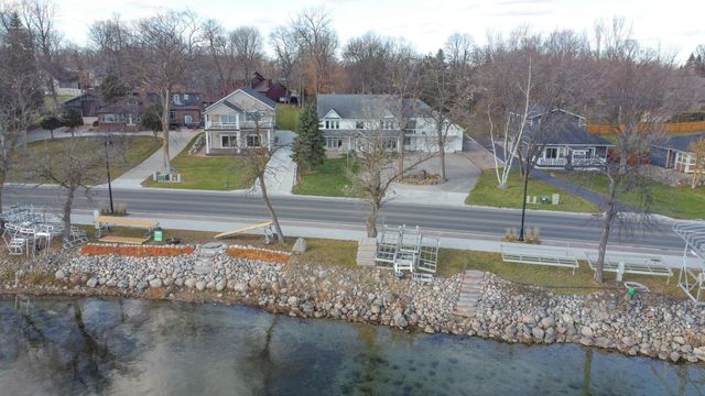 1082 W Lake Drive, Detroit Lakes, MN 56501