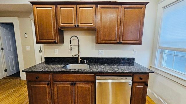 132 North 3, Salem, MA 01970