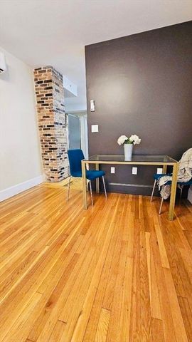 132 North 3, Salem, MA 01970