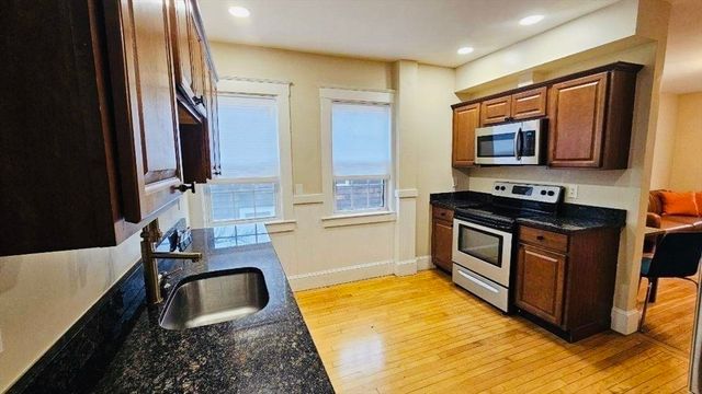 132 North 3, Salem, MA 01970