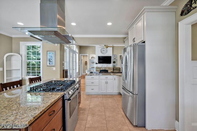 886 Hollybriar Drive, Bolivia, NC 28422