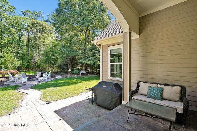 886 Hollybriar Drive, Bolivia, NC 28422