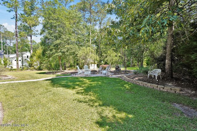 886 Hollybriar Drive, Bolivia, NC 28422