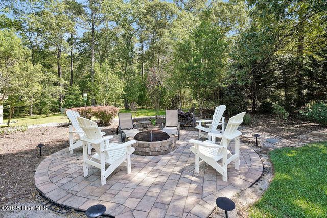 886 Hollybriar Drive, Bolivia, NC 28422