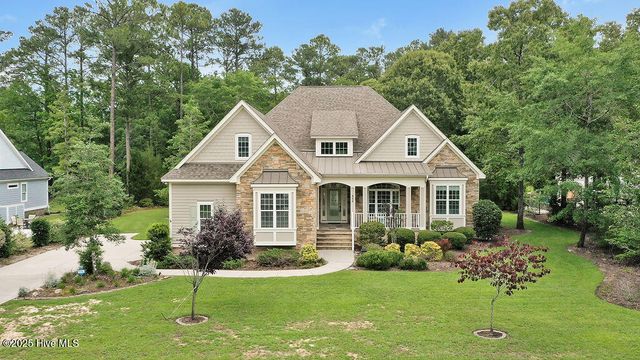 886 Hollybriar Drive, Bolivia, NC 28422