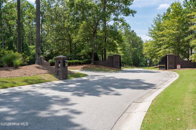 886 Hollybriar Drive, Bolivia, NC 28422