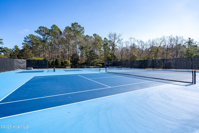 886 Hollybriar Drive, Bolivia, NC 28422