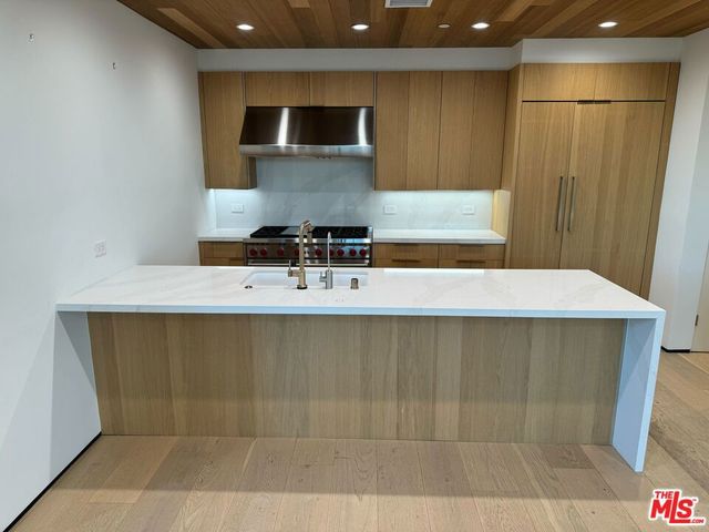 611 Broadway Street, Venice, CA 90291