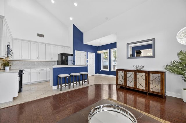 5536 LUMINAR POINTE LANE, Apollo Beach, FL 33572