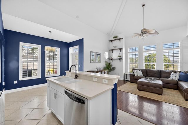 5536 LUMINAR POINTE LANE, Apollo Beach, FL 33572