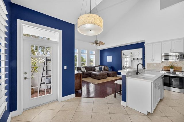 5536 LUMINAR POINTE LANE, Apollo Beach, FL 33572
