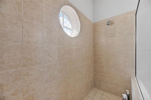 5536 LUMINAR POINTE LANE, Apollo Beach, FL 33572