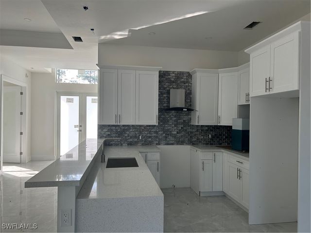 4930 40th ST NE, Naples, FL 34120