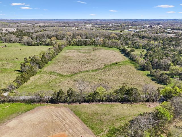 1 Horse Mountain Rd, Shelbyville, TN 37160