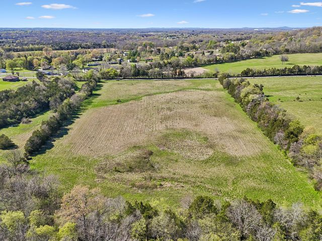 1 Horse Mountain Rd, Shelbyville, TN 37160