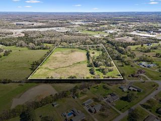 1 Horse Mountain Rd, Shelbyville, TN 37160